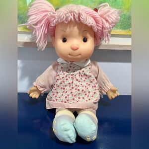 Komfy Kids Ice Cream Doll Girl Pink Yarn Hair 15” Floral Dress Plush Vintage 80s